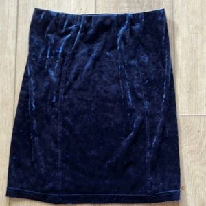 Top shop midnight blue velour skirt. Size 6